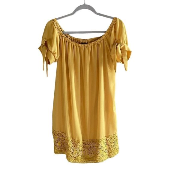 LULU'S Moment in the Sun Yellow Lace Hem Off the Shoulder Dress Size Medium - Picture 2 of 8